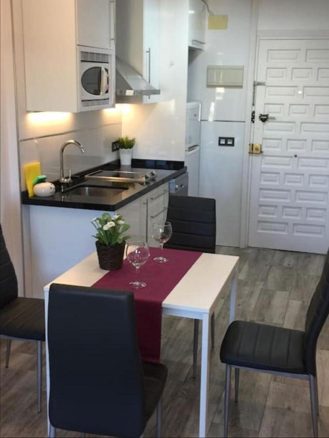 Apartamento Benalbeach, Primera Linea *